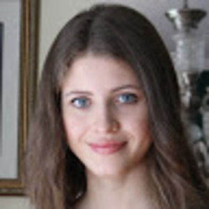 Meet your Posher, Lara